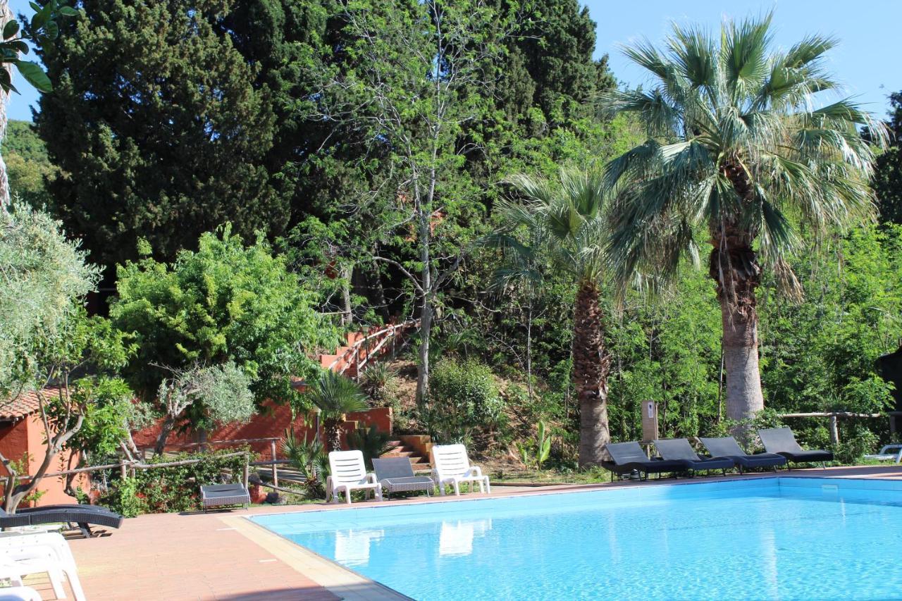 Agriturismo Ruralia Santa Domenica  Buitenkant foto