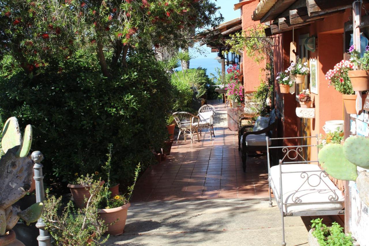 Agriturismo Ruralia Santa Domenica  Buitenkant foto