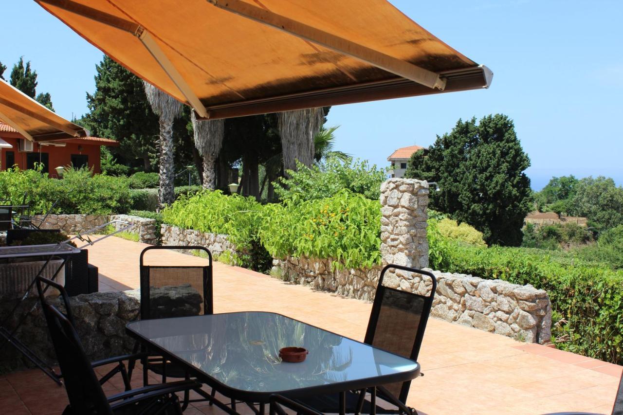 Agriturismo Ruralia Santa Domenica  Buitenkant foto