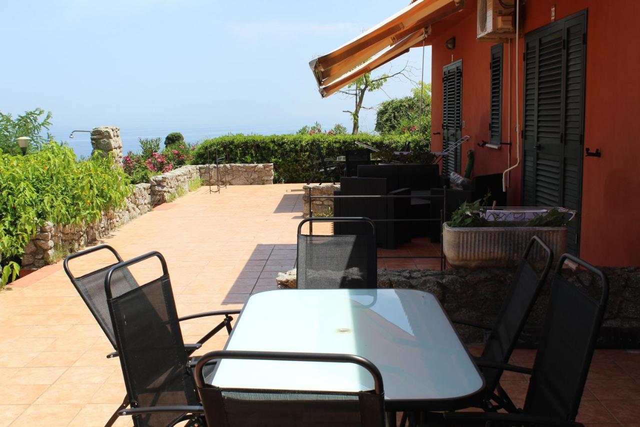 Agriturismo Ruralia Santa Domenica  Buitenkant foto