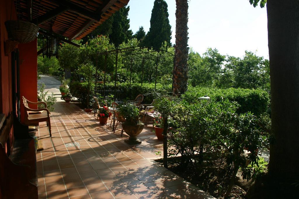 Agriturismo Ruralia Santa Domenica  Buitenkant foto