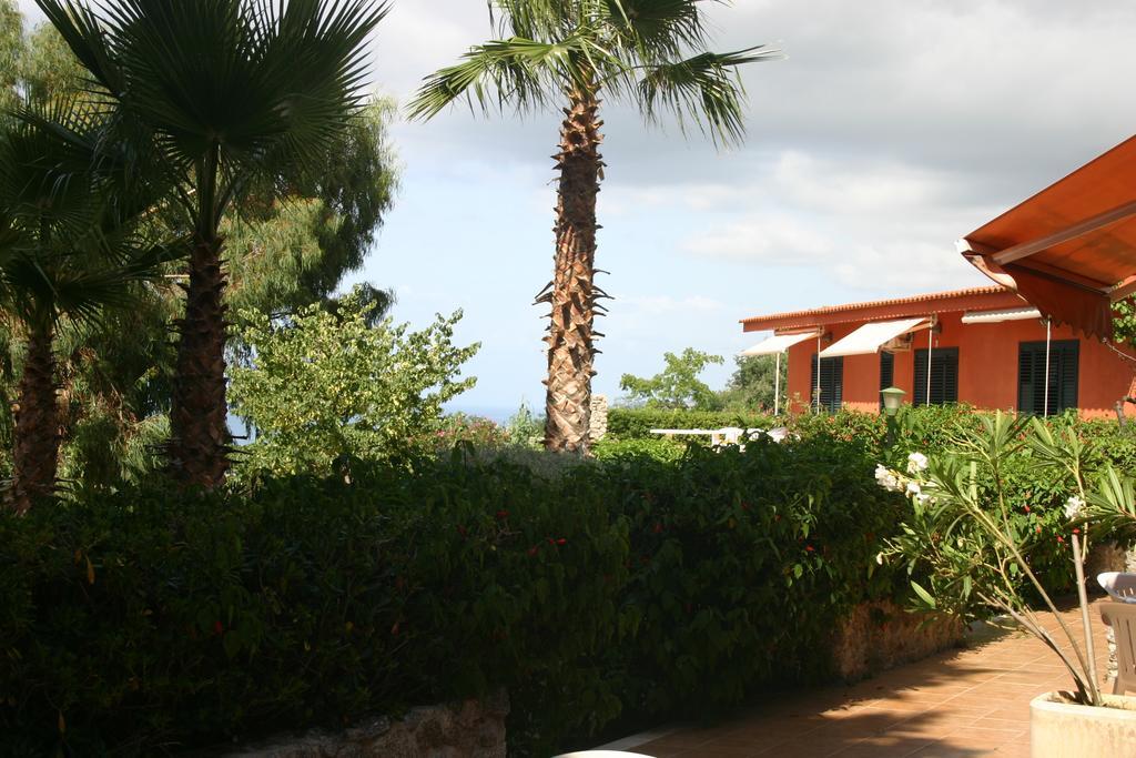 Agriturismo Ruralia Santa Domenica  Buitenkant foto