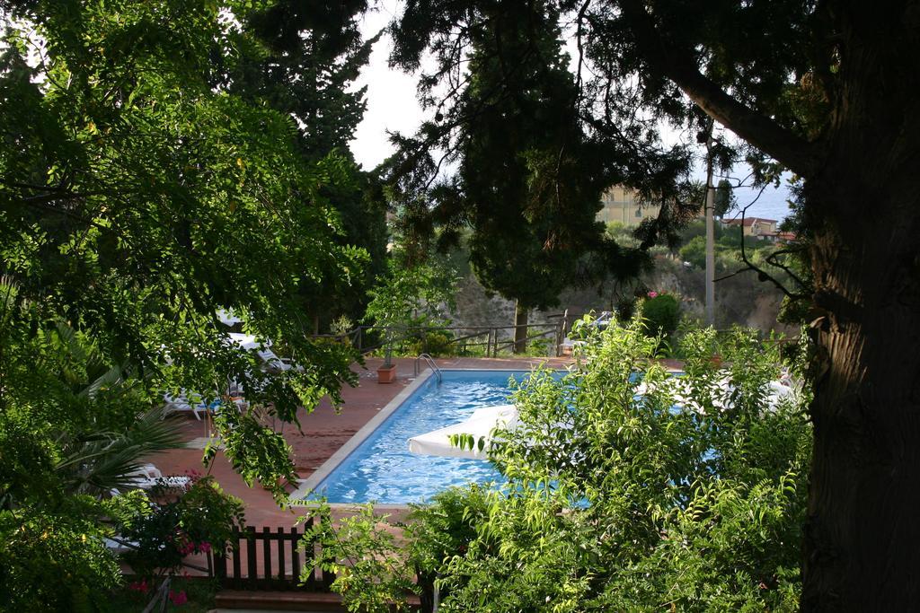 Agriturismo Ruralia Santa Domenica  Buitenkant foto