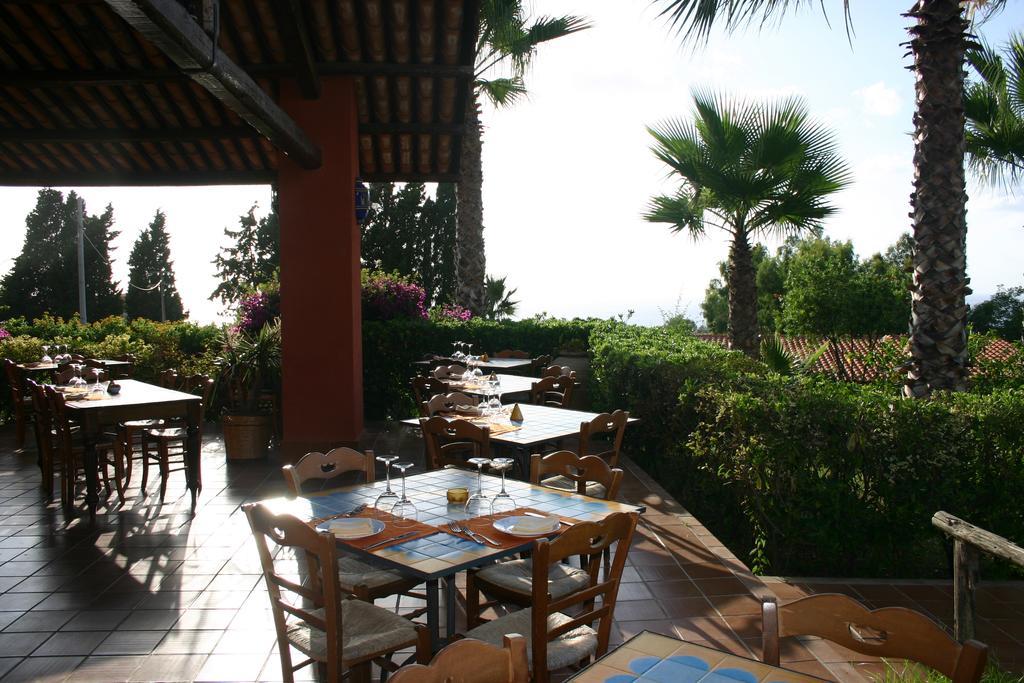 Agriturismo Ruralia Santa Domenica  Buitenkant foto