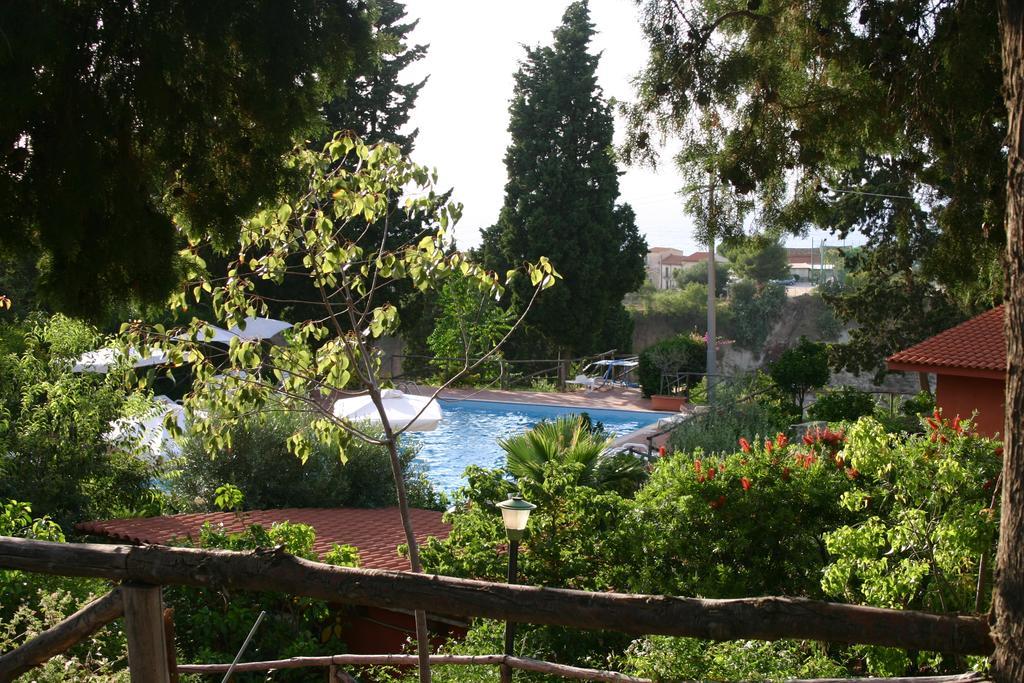 Agriturismo Ruralia Santa Domenica  Buitenkant foto