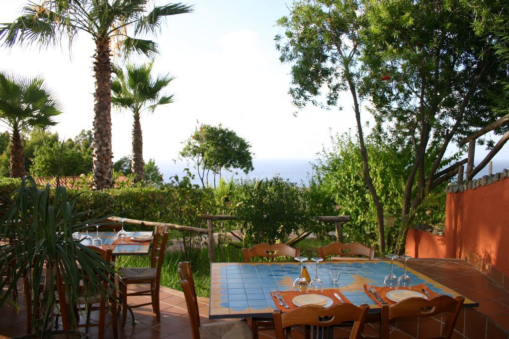 Agriturismo Ruralia Santa Domenica  Buitenkant foto