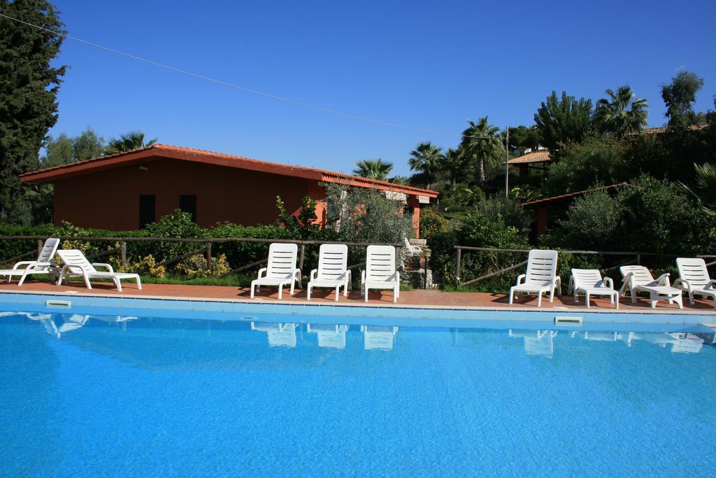 Agriturismo Ruralia Santa Domenica  Buitenkant foto