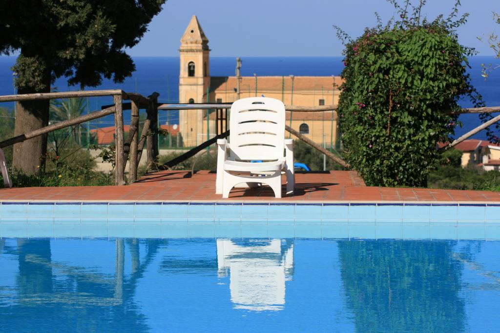 Agriturismo Ruralia Santa Domenica  Buitenkant foto