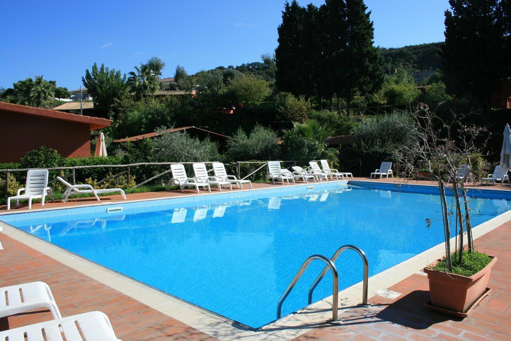 Agriturismo Ruralia Santa Domenica  Buitenkant foto