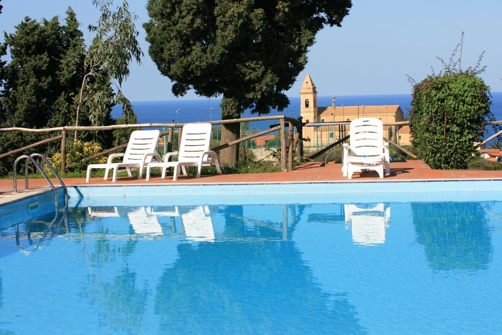 Agriturismo Ruralia Santa Domenica  Buitenkant foto